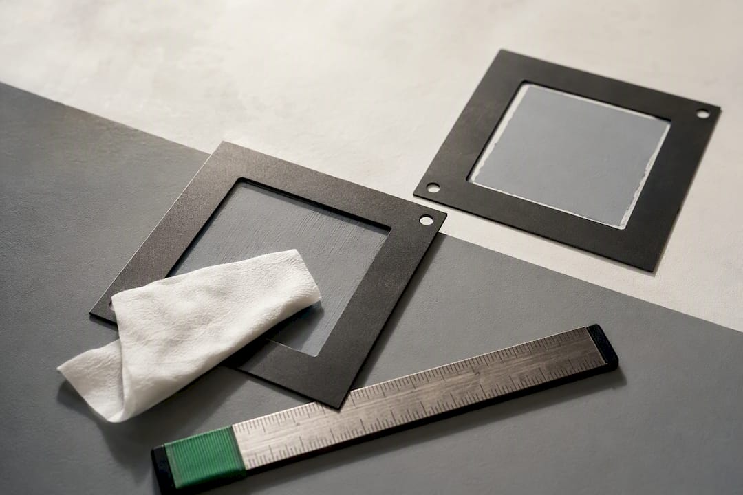 Sampling template showing measured wipe area